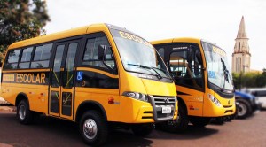 Ônibus do transporte escolar do município de Indianópolis-MG. Foto: Ascom Indianópolis.